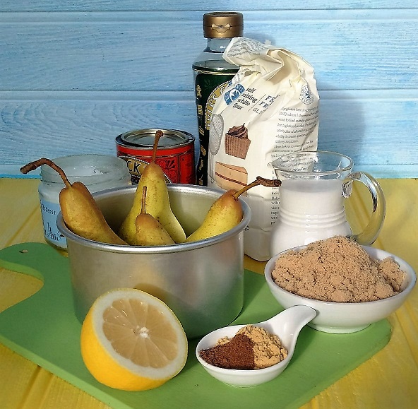 Pears_and_other_ingredients_ready_for_recipe