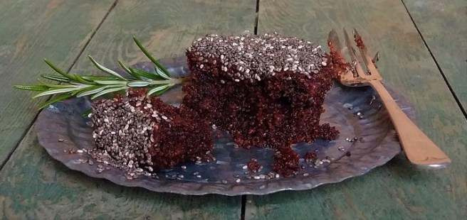 Gluten-free_vegan_baking:_chocolate_and_rosemary_muffin