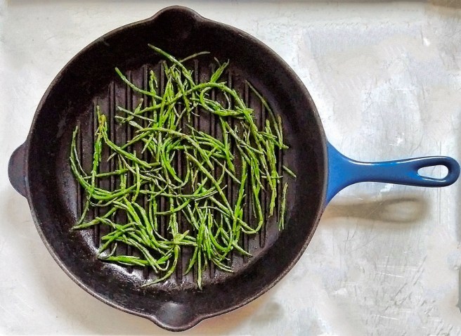 Samphire_cooked_in_a_griddle_pan