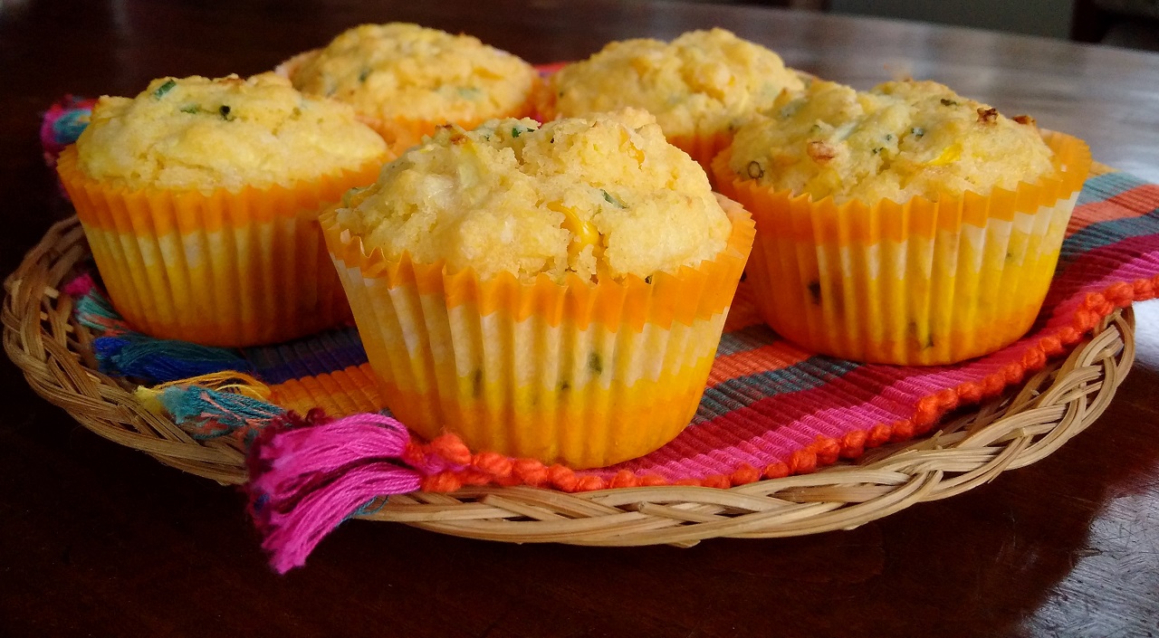 Yellow_courgette_and_corn_muffins