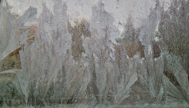 Ice_on_the_inside_of_the_window