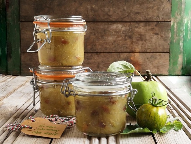 3_small_kilner_jars_of_home-made_green_chutney