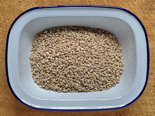 Enamel_dish_of_pearl_barley