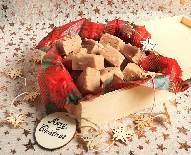 Gift-box_of_salt_and_caramel_nut_butter_fudge