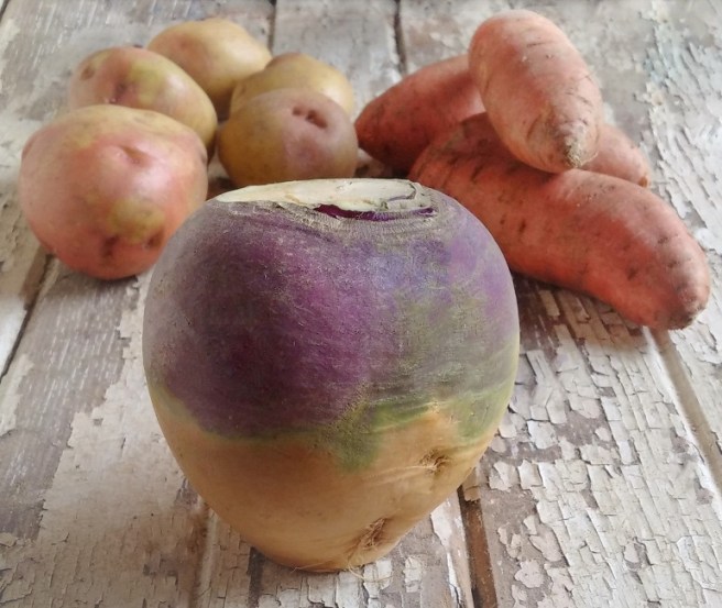 Whole_turnip_King_Edward_potatoes_and_sweet_potatoes