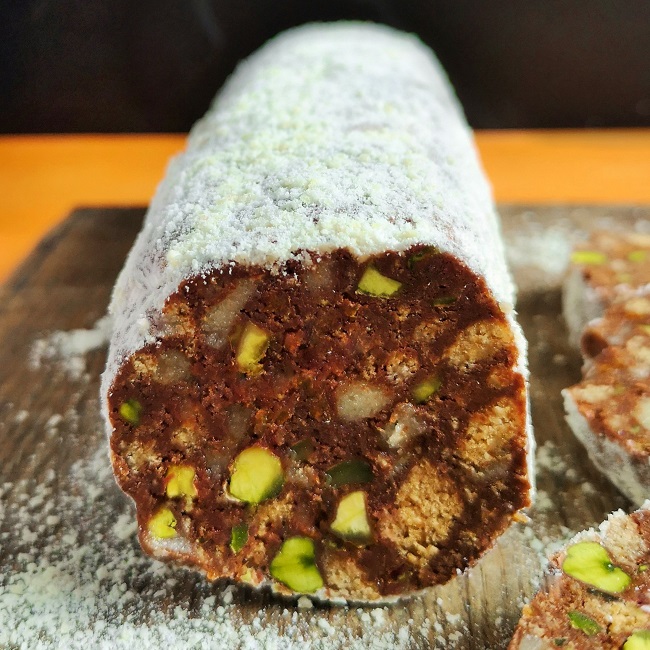 Close_up_of_chocolate_salami