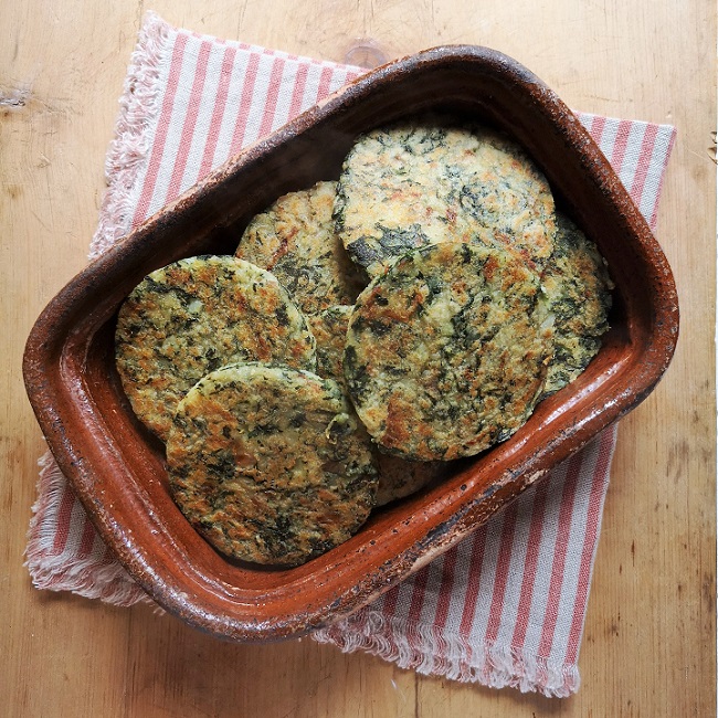 Overhead_ image_of_rustic_dish_filled_iwth_spinach_tattie_scones