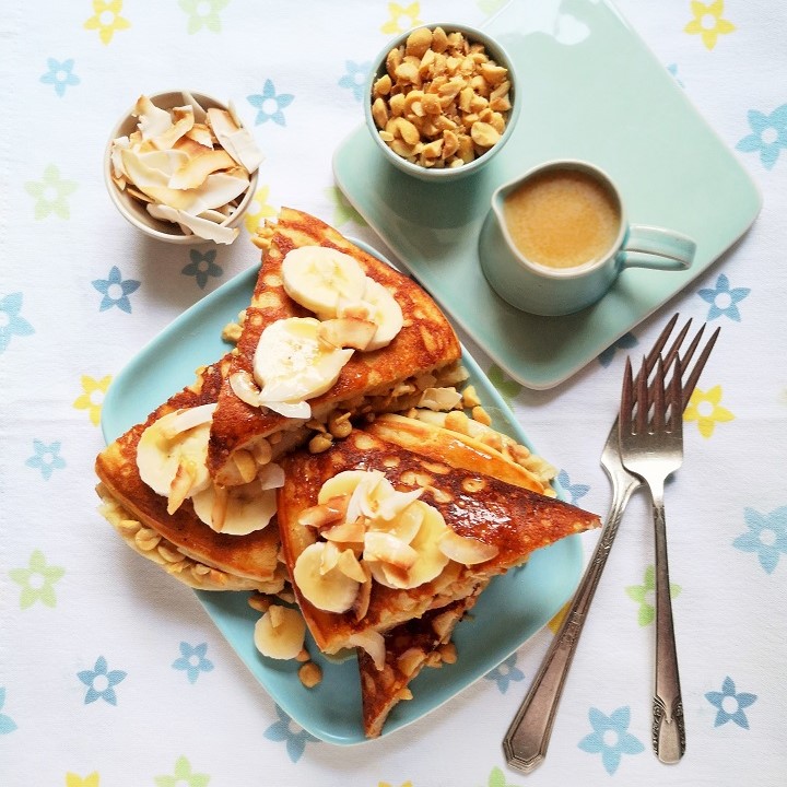 Overhead_image_of_crumpet-style_pancake_wedges