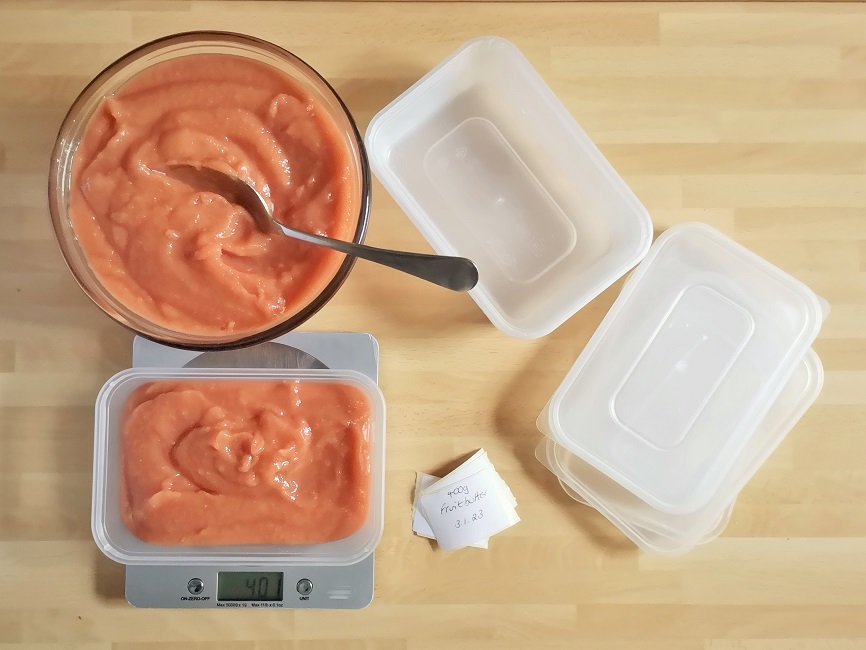 Freezing_homemade_fruit_butter