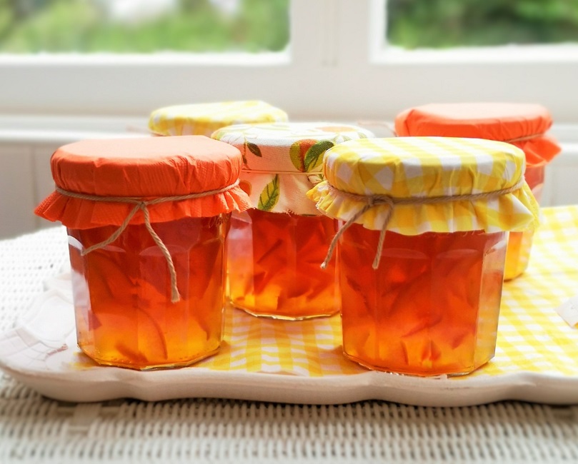 Jars_or_homemaded_chunky_Seville_orange_marmamalade
