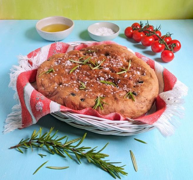 Gluten-free_vegan_focaccia-style_bread_in_a_basket